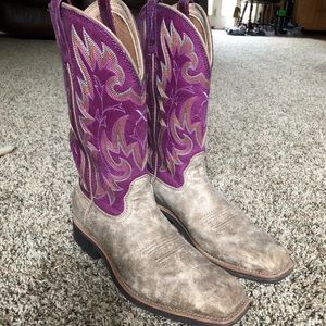 Women’s twisted X boots